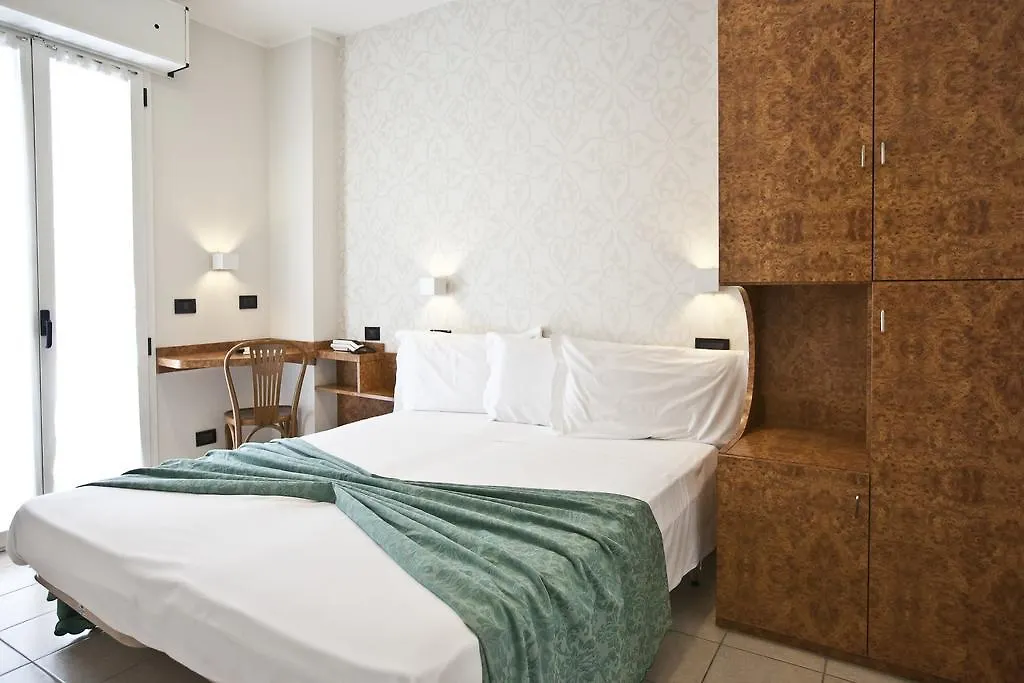 Hotel Aurora Viserba Di Rimini